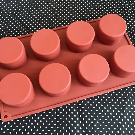 8-cavity round cylinder silicone mold for