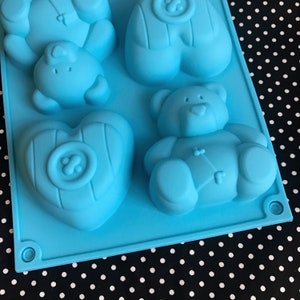 4 cavities Bear and heart silicone soap mold circle soap mold silicone molds Bear plaster mold silicone mold resin mold candle mold
