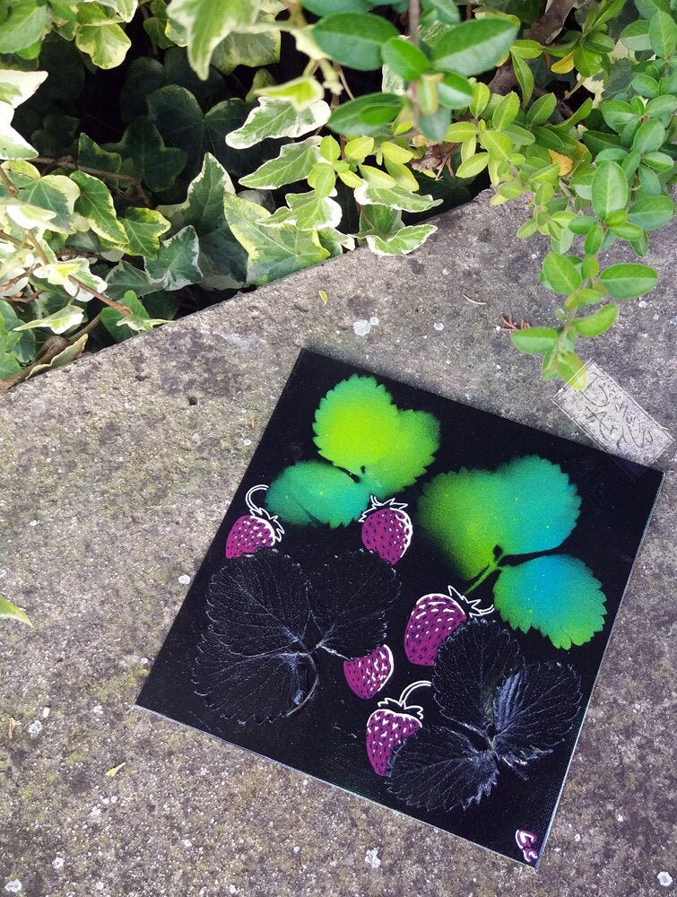 Strawberry Painting | Real Strawberry Leaves Graffiti, Street Art, Canvas, Collage
