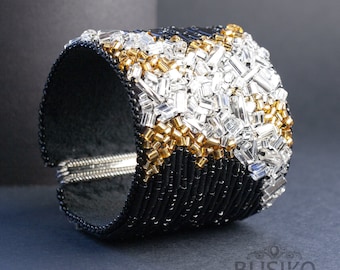 Statement beaded cuff bracelet. Elegant bead embroidered accessory. Big bracelet with silver and gold crystal druse. High fashion jewelry.