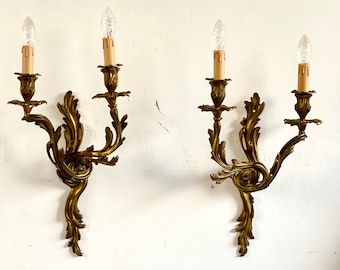 Antike Wandleuchten aus vergoldeter Bronze im Stil Louis XVI Bronze Wandleuchten Bronze Wandleuchten Klassische Wandleuchten Paar Wandleuchten