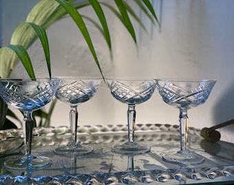 Copas de champán de cristal grabadas antiguas, juego de 4 copas de champán, copas de cóctel, copas de martini, vajilla antigua