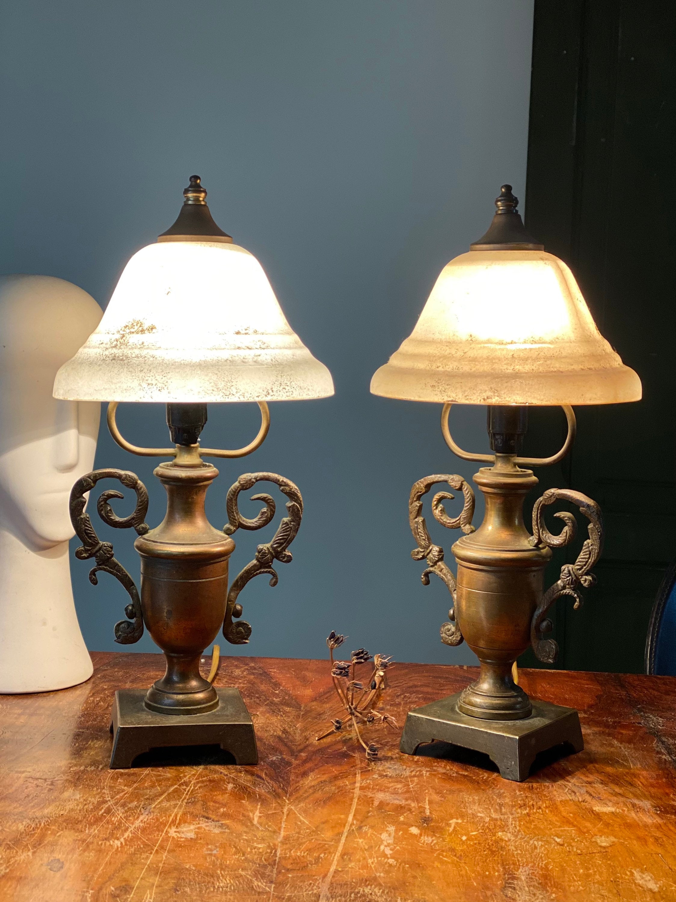 Antique Bronze Bedside Lamp Pair Old Table Lamp Glass Shade Etsy