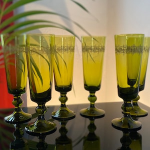 Crystal Champagne Flutes Vintage Lead Crystal  Glasses  Luxury Barware  Champagne Goblets Colored Champagne Flutes with Optic Pattern
