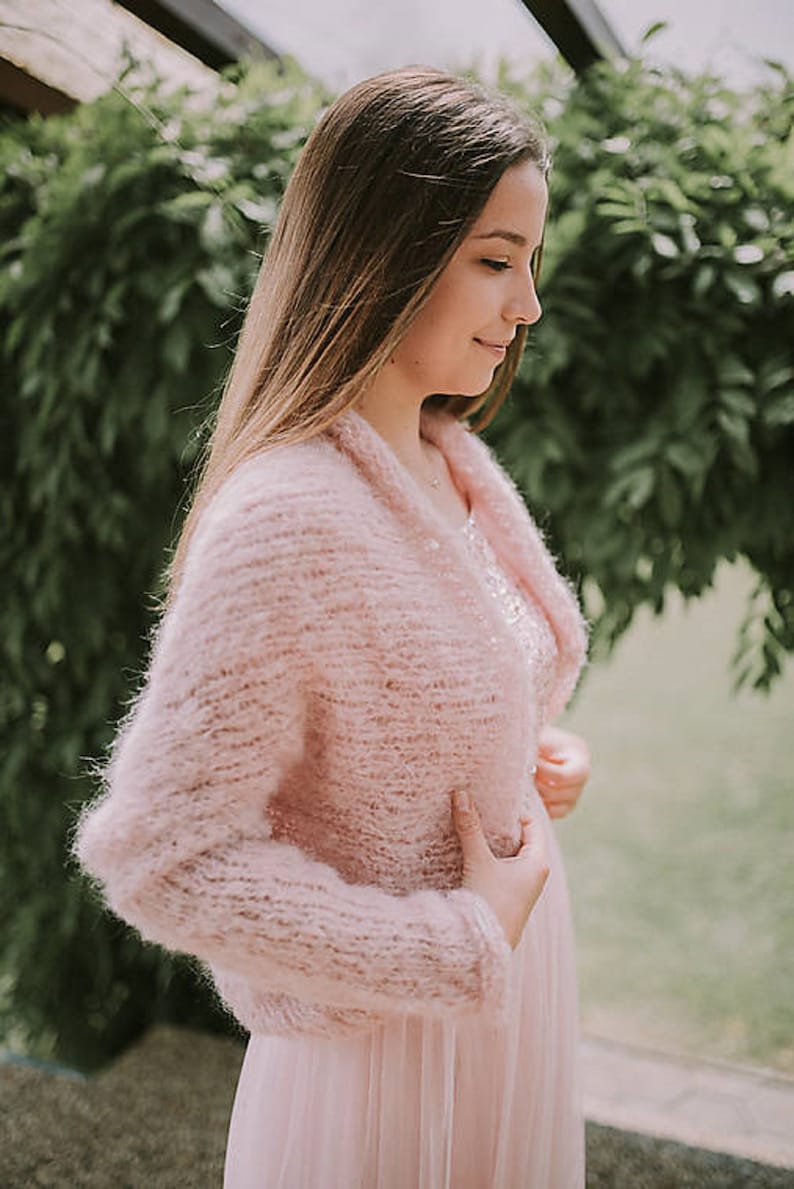 Boléro de mariée doux en alpaga SARA tricoté à la main en rose poudré, couvre-vêtements/pull/cardigan tricoté à la main/haussement d'épaules de mariage/pull/veste/demoiselle d'honneur/femme image 1