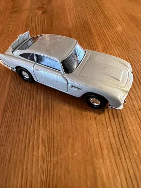 Vintage Corgi 'james Bond OO7' Aston Martin Car : - Etsy Canada