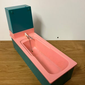 Vintage Sindy Barbie Bath ##