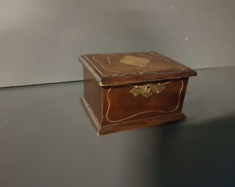 Small Wooden Keepsake Box