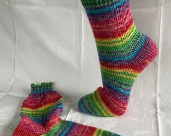 Socken "Die Farben des Regenbogens", diverse Größen