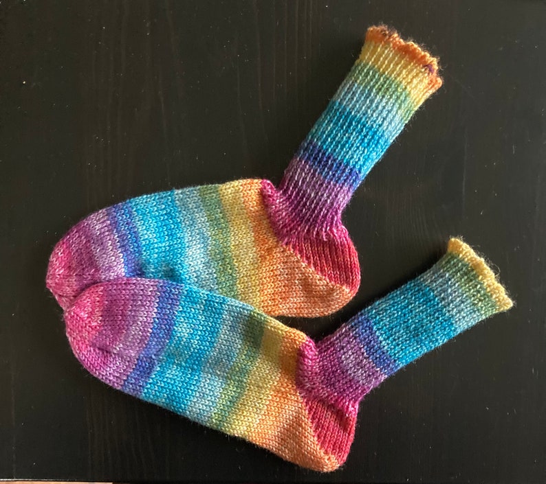 Socken Regenbogen, diverse Größen Bild 4
