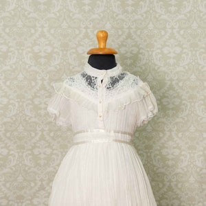 Gunne Sax Jessica McClintock Victorian White Color Girls Dress
