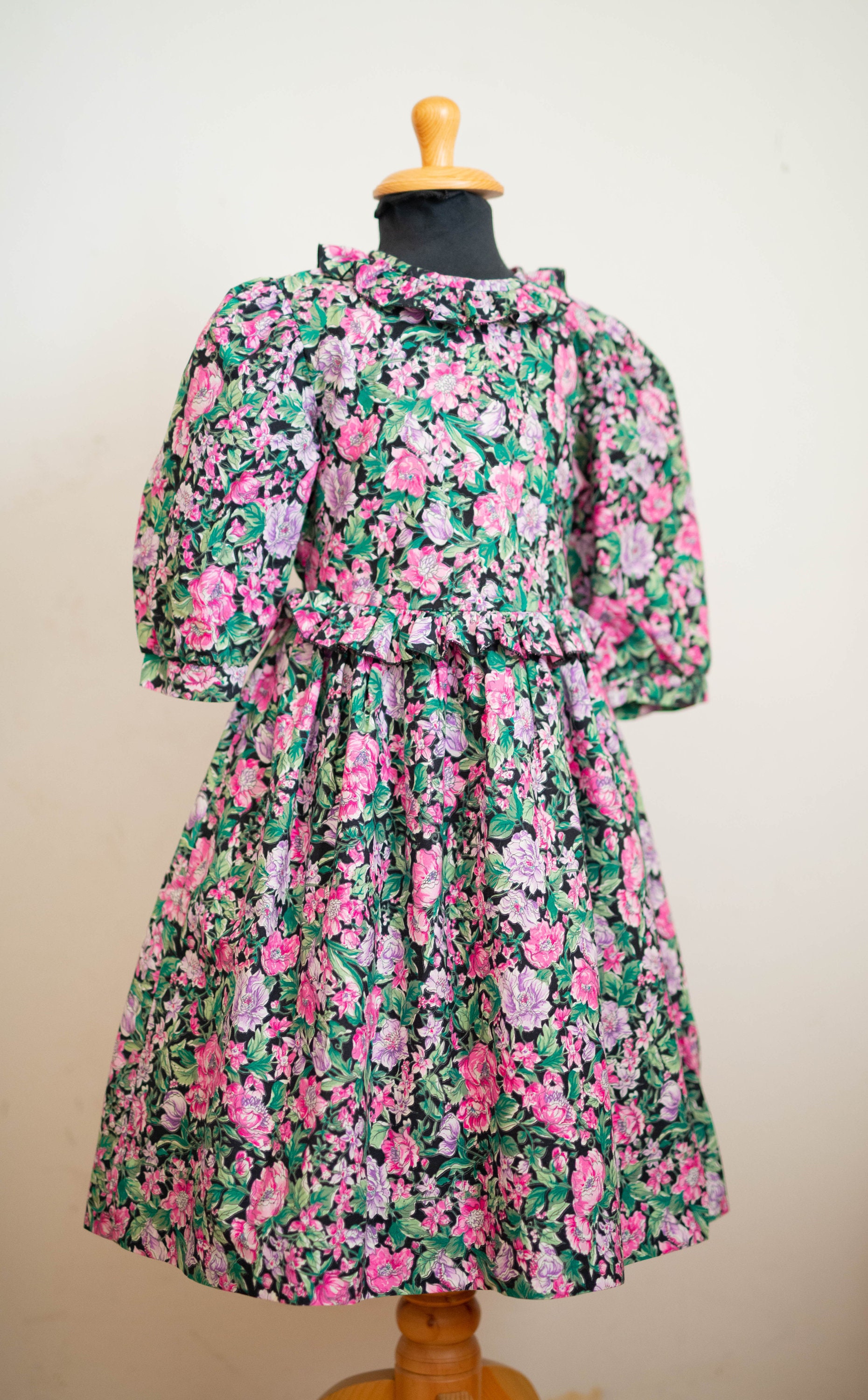 Robe De Soirée Verte En Velours Polyester Sylvia Whyte - Taille 5 - Occasion Très Bon état