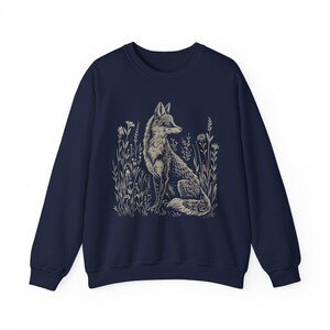 Sudadera con estampado de zorro, sudadera folclórica, suéter para amantes de la naturaleza, estilo boho, estampado vintage en linóleo, suéter Forestcore imagen 9