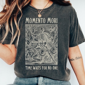 Memento Mori Shirt Gothic Clothes Memento Mori Grunge Shirt Momento Mori Skeleton T Shirt Skeleton Shirt Witchy Shirt Comfort Colors® Tee