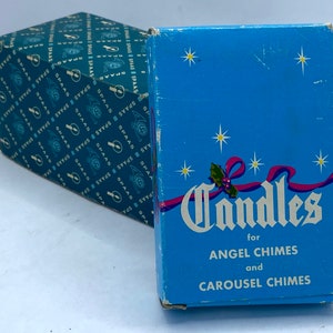 16 Old nostalgic metal pegs in 2 types for Christmas candles. 1930s - 50s
