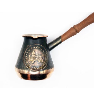 Cafetière arménienne (1 tasse, 120 ml, 4 fl OZ) Jazzve Copper Jazva Arménie et symboles Erebuni Manche en bois