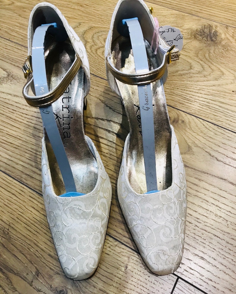Katrina Katz Cream /& Gold WeddingProm Silk Shoes