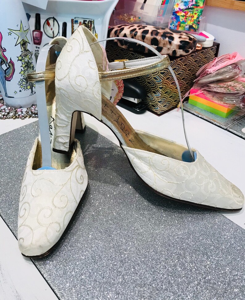 Katrina Katz Cream /& Gold WeddingProm Silk Shoes