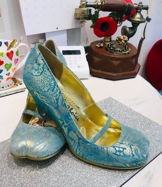 Beautiful Irregular Choice Vintage Style Turquoise & Gold Double Toe Shoes,  Size 38/UK 5 