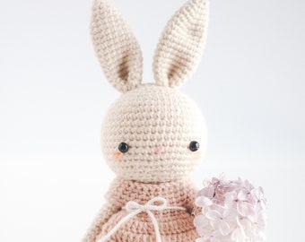 Amigurumi crochet pattern : Ellie the Bunny Amigurumi, PDF Crochet pattern (English)