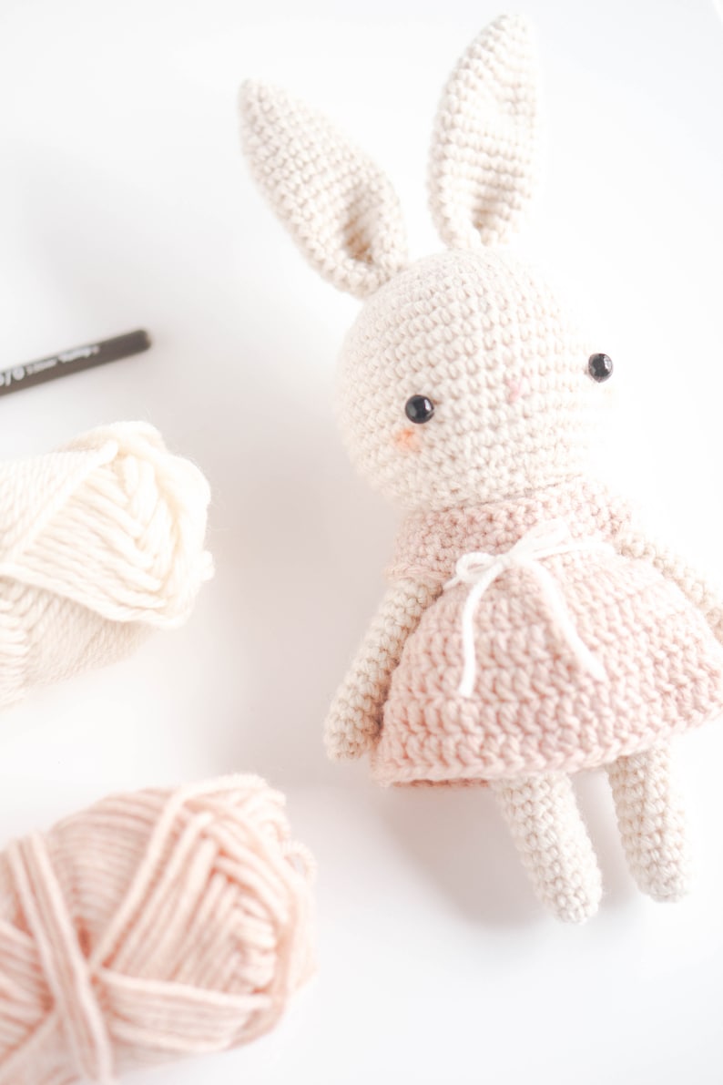 Amigurumi crochet pattern : Ellie the Bunny Amigurumi, PDF Crochet pattern English image 5