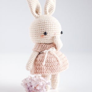 Amigurumi crochet pattern : Ellie the Bunny Amigurumi, PDF Crochet pattern English image 2