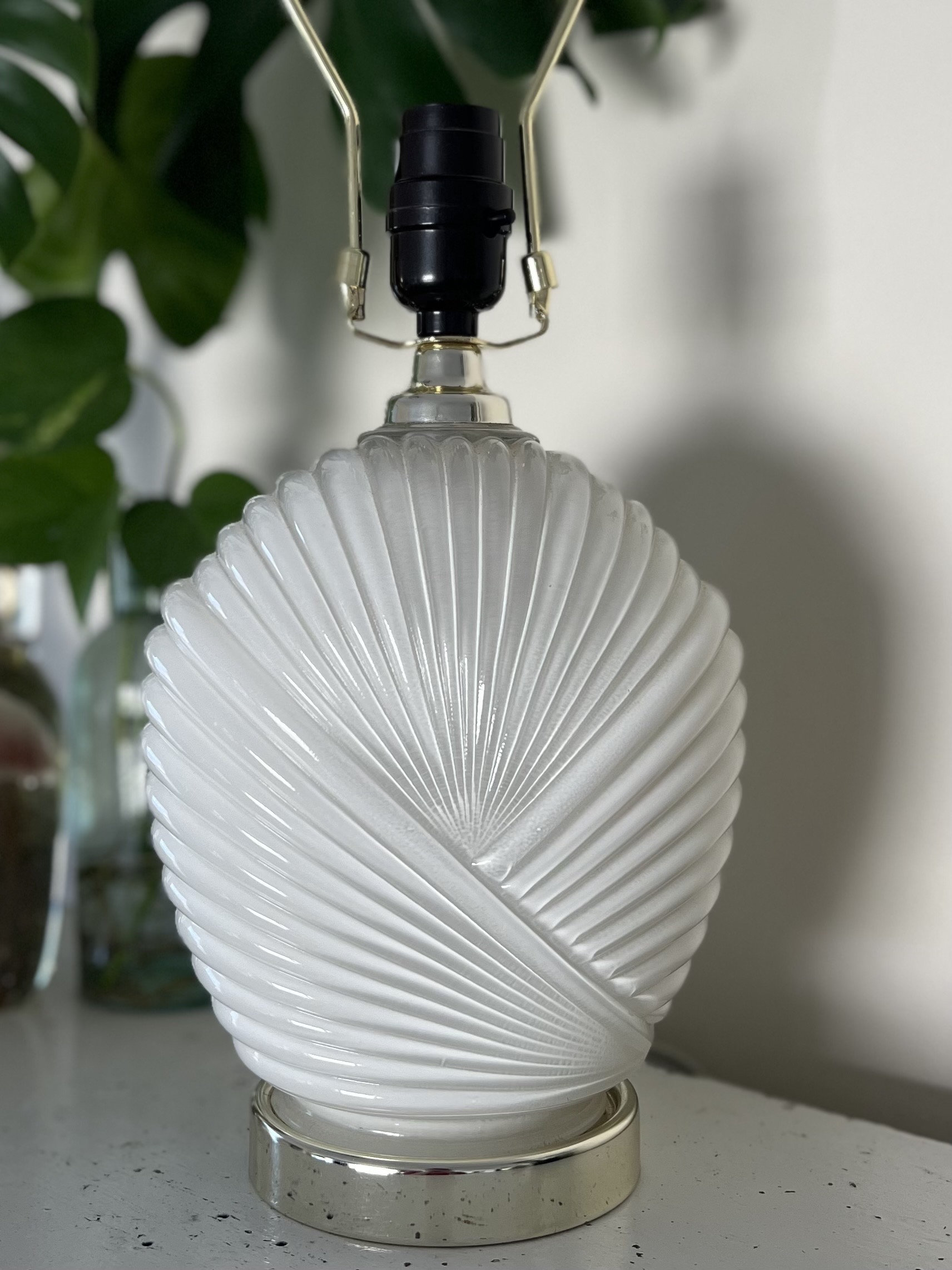 Art deco shell lamp deals