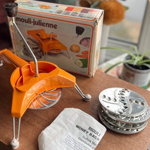 Mouli Julienne Vintage Rotary Shredder, Slicer, Grater with 5 Discs, Made in France, Orange Retro 70s Kitchen Gadget