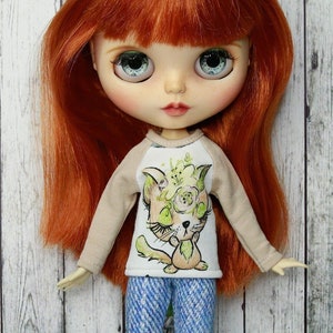 Blythe long sleeve blue t-shirt with kitten. Top for Blythe