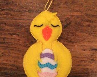 Easter chick and egg decoration