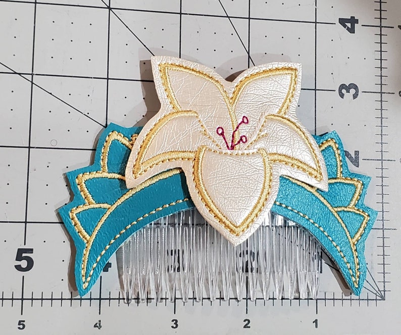 Warrior Princess Embroidered Hair Comb image 4