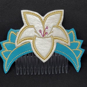 Warrior Princess Embroidered Hair Comb image 3