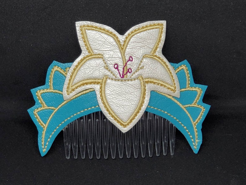 Warrior Princess Embroidered Hair Comb image 3