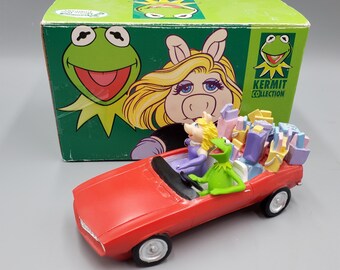 BROKEN Kermit Miss Piggy Red Convertible Music Box Muppets Plays Side by Side