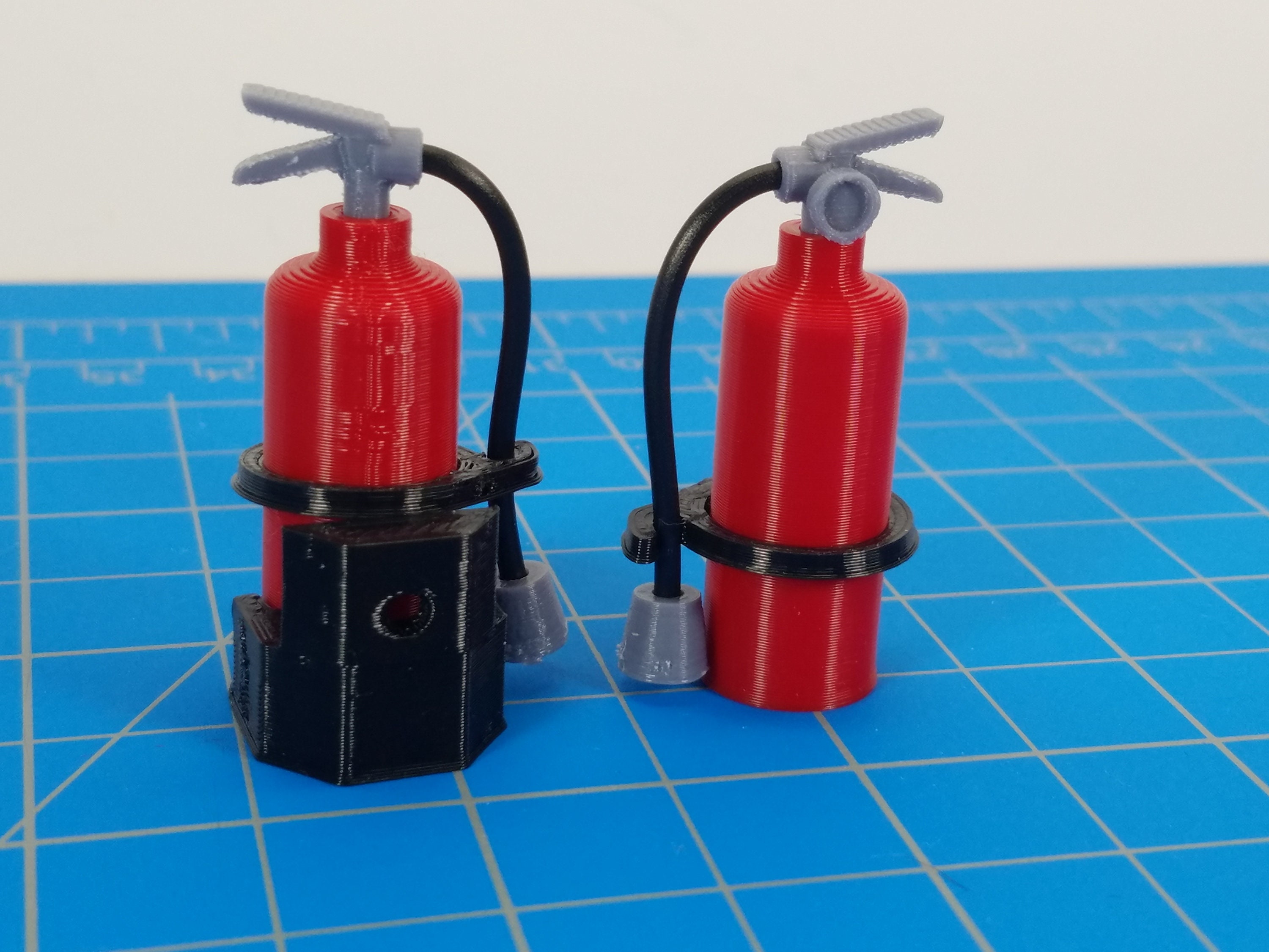 Mini extintor de incendios para coche teledirigido, herramienta de  decoración para TRX4 Axial SCX10 TAMIYA CC01