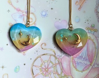 Cuore sfaccettato pastello kawaii con inclusione di luna e stelle