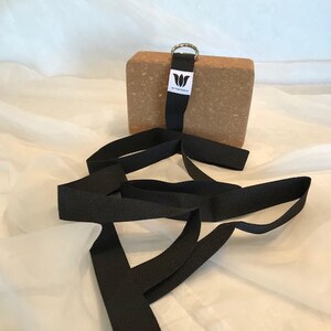 Yoga Strap, 9 Foot Length, 1 1/2" Wide, Easy Adjust Heavy Gauge D Rings, Black, Soft Non-Slip, 22 mm Thickness, Stretch Strap,Made in Canada