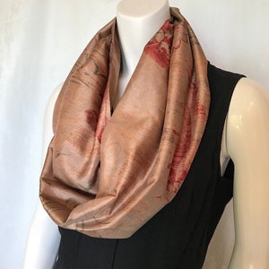 Convert your infinity scarf into a back support for your crossed-leg seated meditation. Made in Canada by a Yogi
www.myyogaroomelements.com