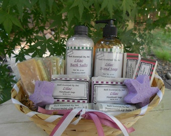 Bath Gift Basket - Lilac - Handmade Soap, Bath Bombs, Bath Salts, Liquid Soap, Purple Lover, Gift Basket Women, Gift Set Mom, Mother’s Day