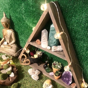 Triangle shelf, Crystal Display, Crystal and Minerals Organizer, Wall shelf, Boho shelf, Floating Shelf, Shelving Unit, Sacred space, altar