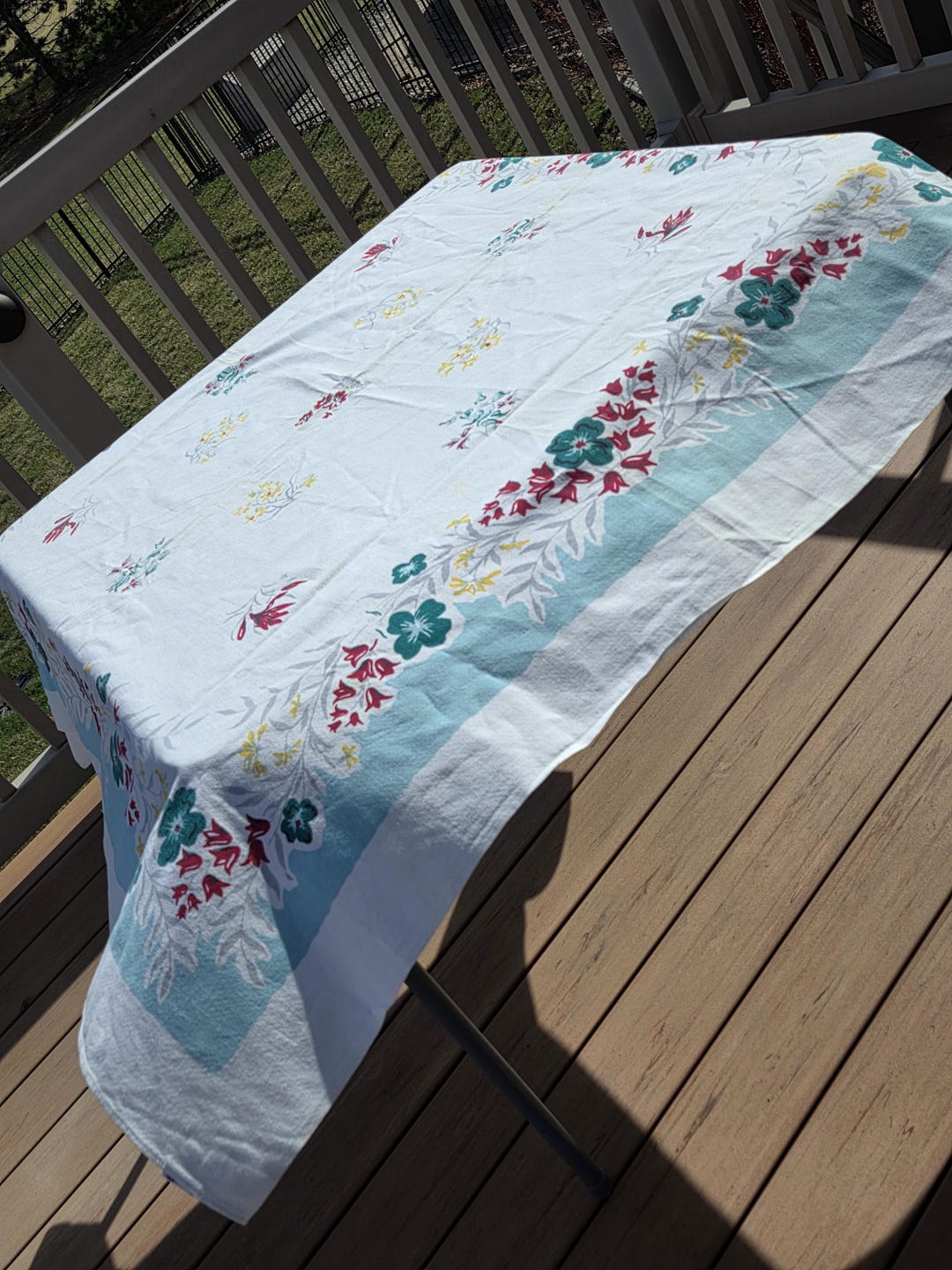 Vintage Floral Tablecloth 53in X 50in for Retro Spring Summer Picnic ...