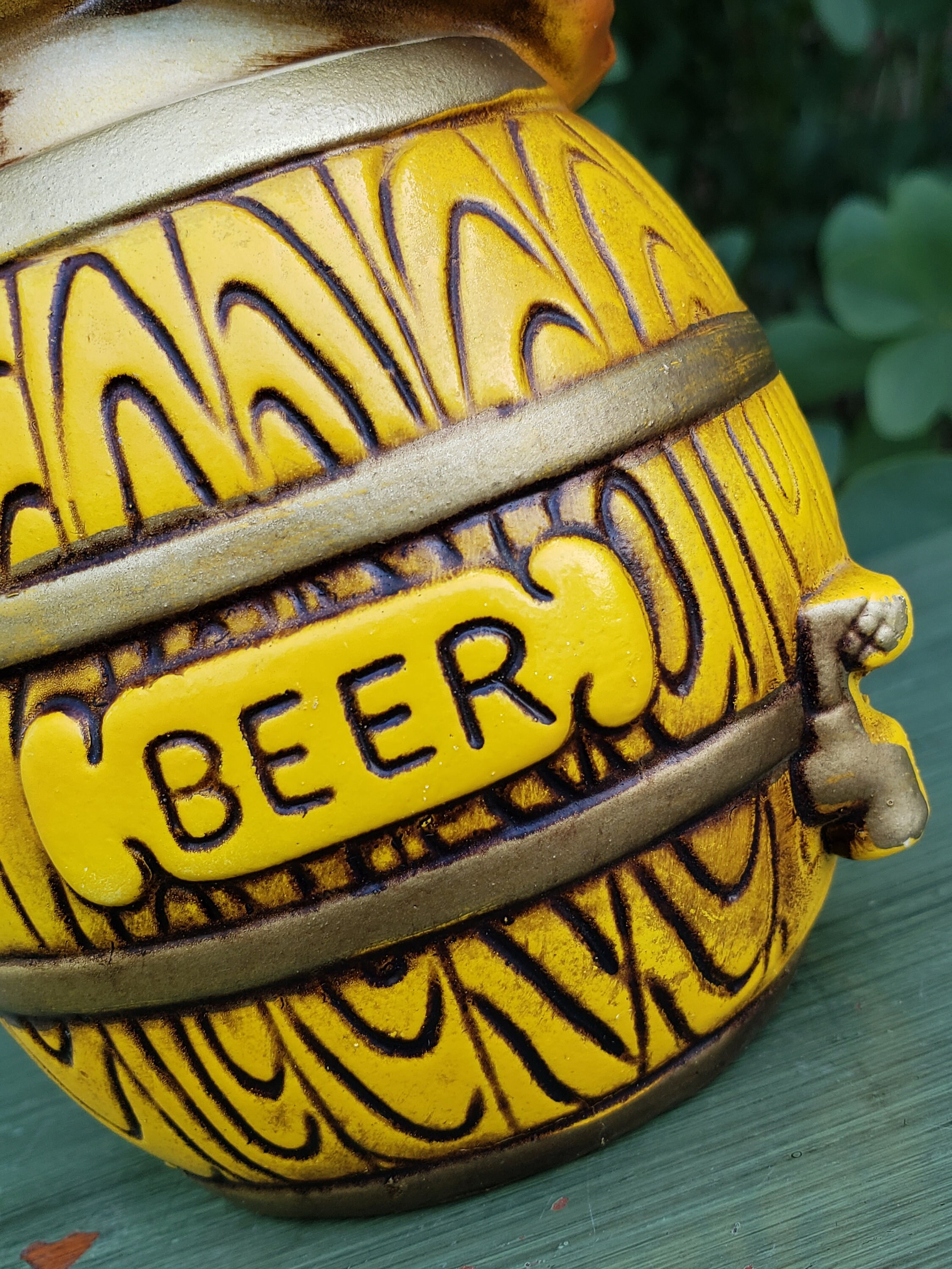 Cocker Spaniel in a Beer Barrel Bank by Lugene's Japan Gift for ...