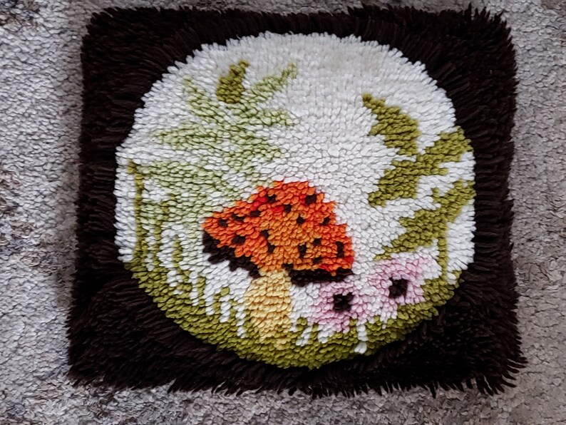 Retro Mushroom Latch Hook Zippered Pillow Completed Latch Hook Etsy