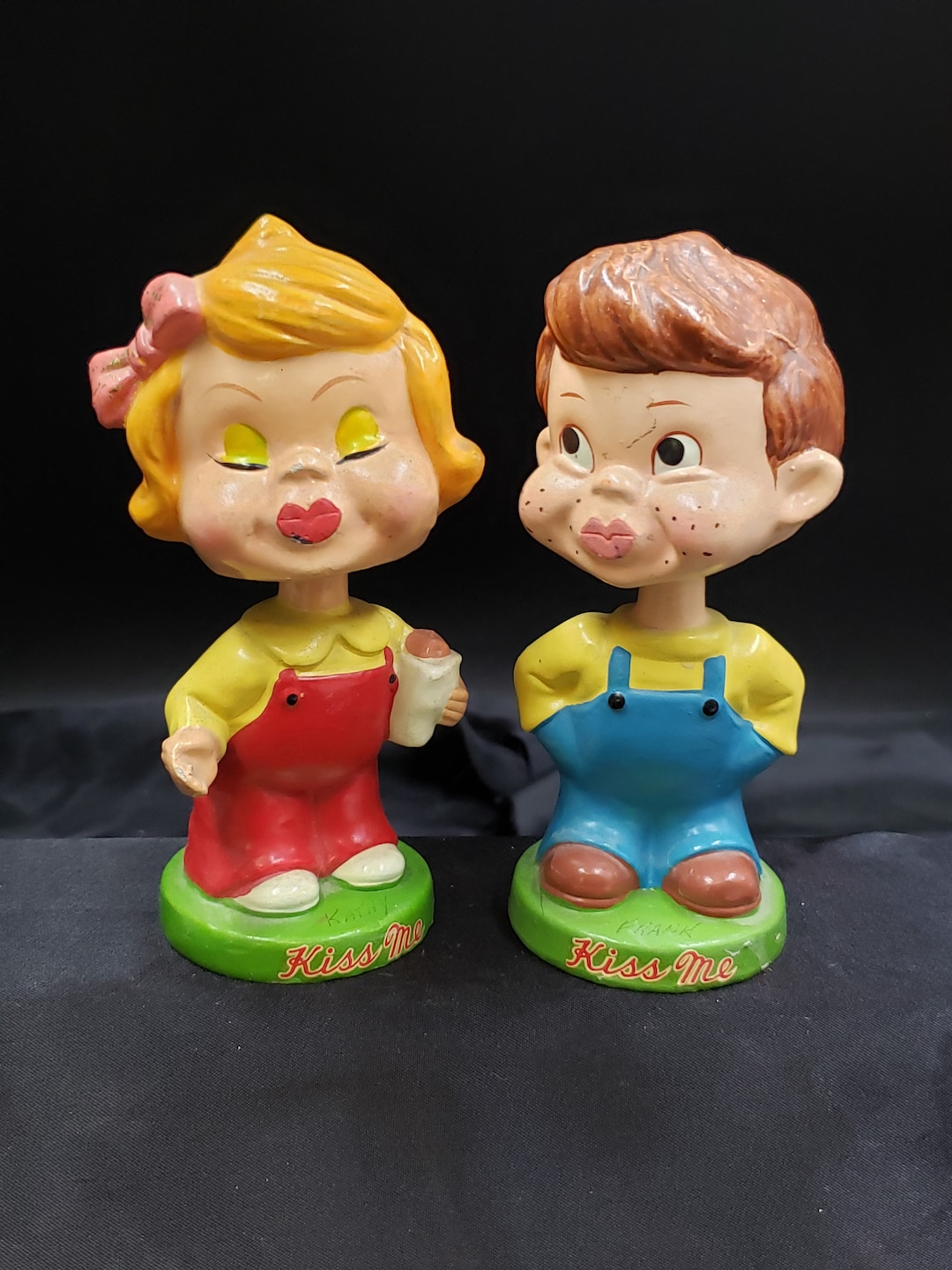 Kiss Me Bobble Head Magnetic Kissing Boy & Girl Gift for Wedding