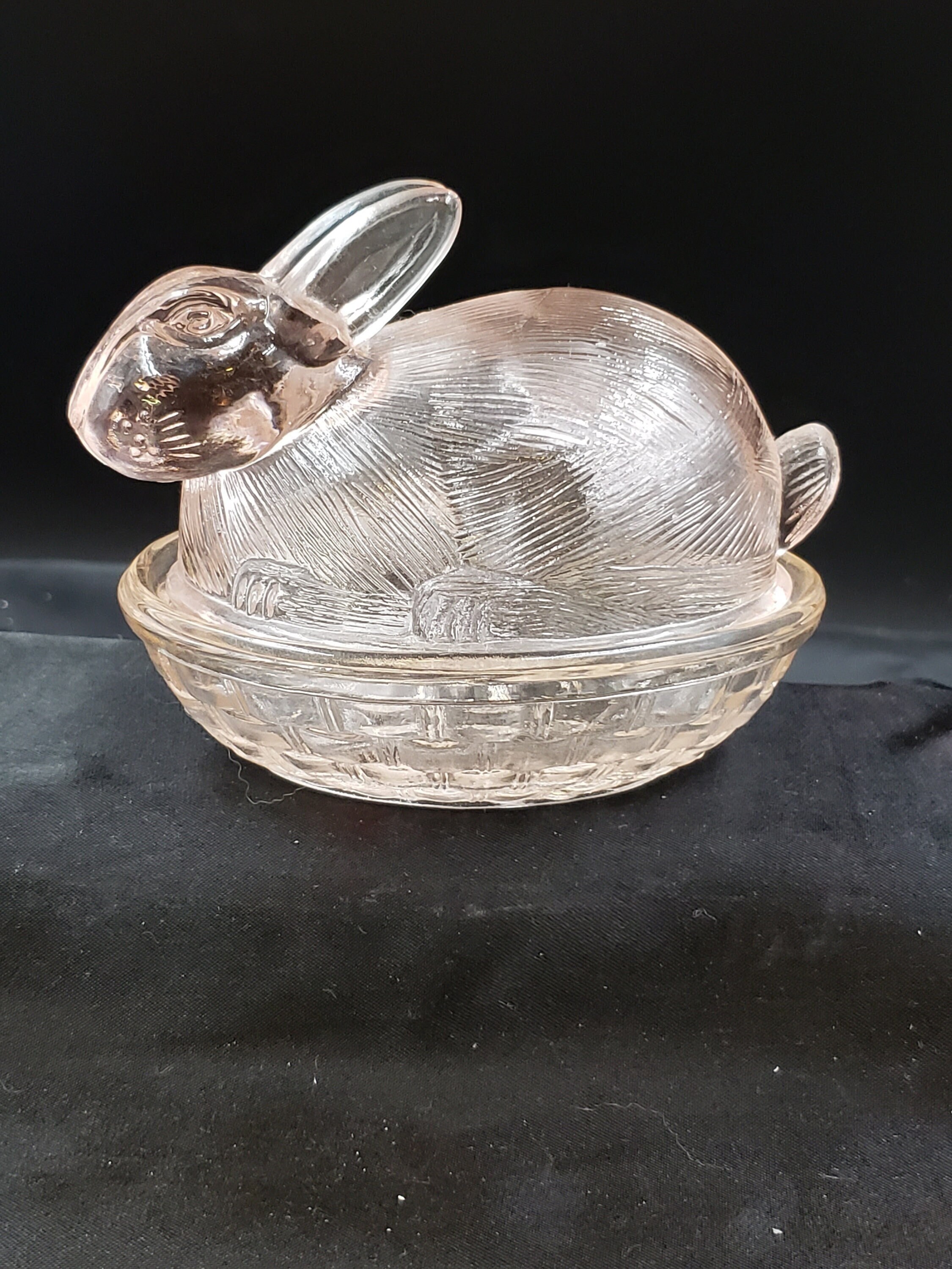 Light Pink Bunny on Woven Nest Glass Candy Trinket Jewelry Box