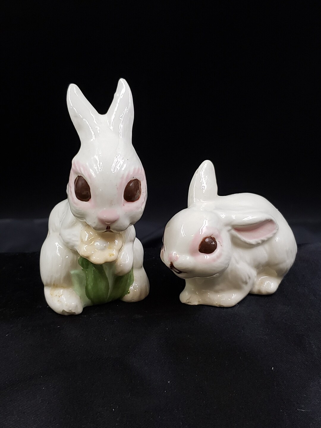 Adorable Retro White Bunny Rabbit Set of 2 One Holding a Yellow Daisy ...