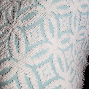 Vintage White and Light Aqua Chenille Bedspread for Kitschy Retro MCM Mid Century Grannycore Cottage Chic 1950s Wedding Ring Floral Decor