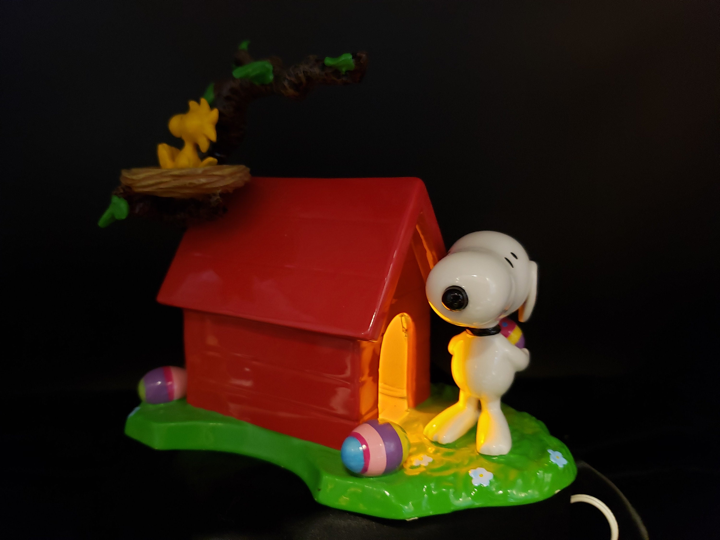 Snoopy Lighted Doghouse - Etsy