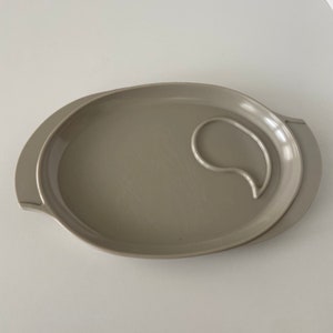 Vintage Boontonware Belle Snack Tray in Gray Beige - Retro Melmac Melamine Serving Platter - MCM Mid Century Modern Kitchen & Home Decor