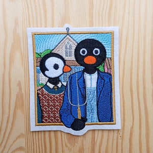 American Gothic Penguin Tribute Patch - Carpenter Gothic - Cartoon - Pinguïn - Trompet - PinGoth - Zuidpool